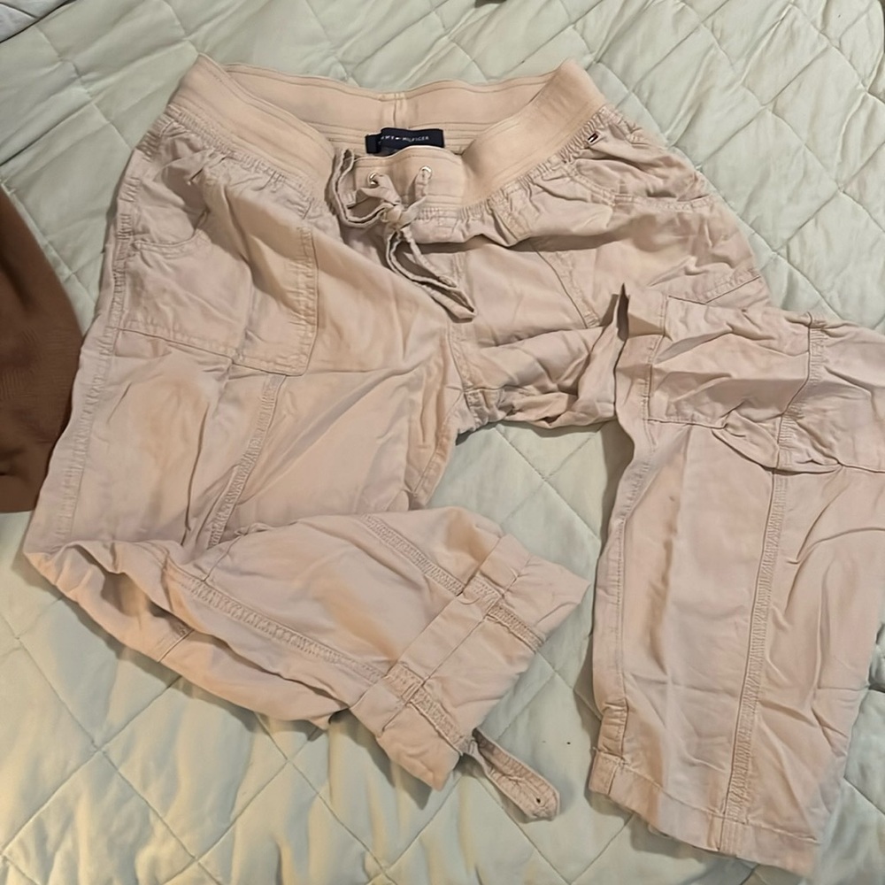 Tommy Hilfiger Tan cargo pants women’s size small